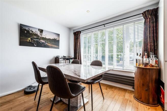 2 bed Apartment for sale Image 7
