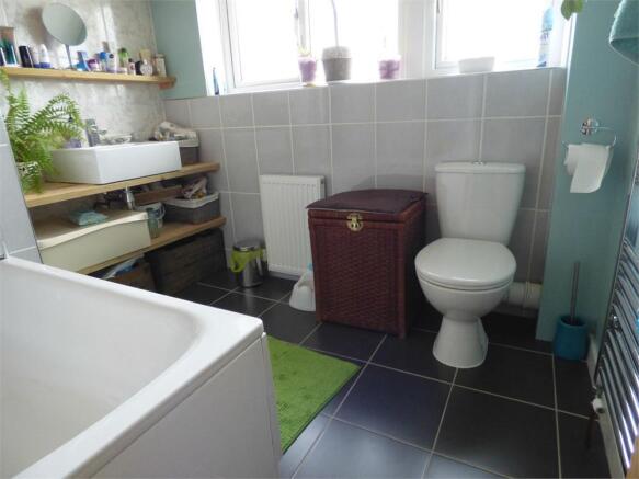 Photo 9