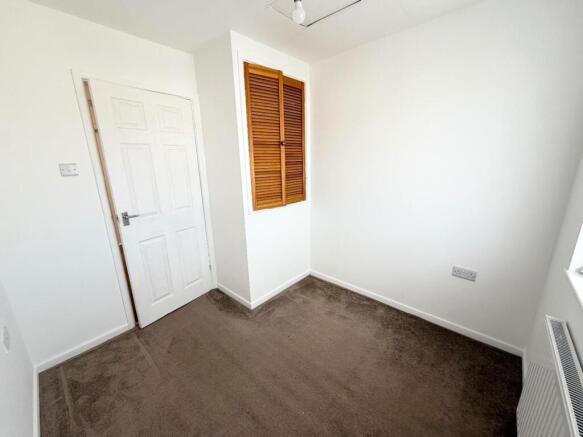 3 bed Terraced for sale Image 10