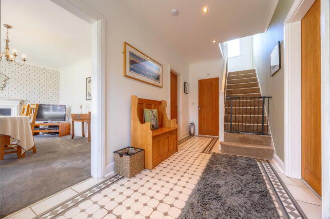 4 bed Detached for sale Image 7