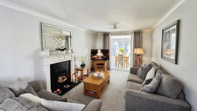 70d9e3a8-49595995...