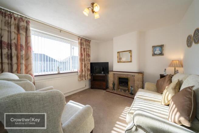 42-overdale-avenue-buxton-003.jpg
