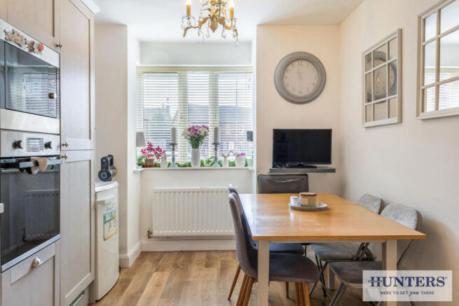 3 bed Town House for sale Image 6