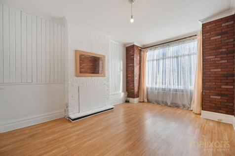Whitford Gardens, Mitcham, CR4