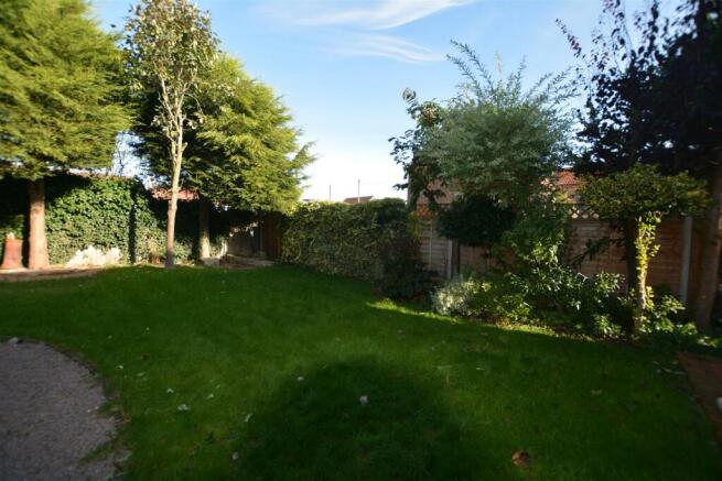 Rear Garden 2.JPG