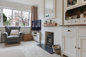 41, Balcombe Gardens, Horley RH6 9BY
