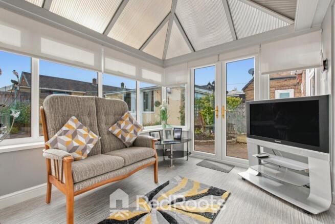 3 bed Semi-Detached Bungalow for sale Image 6