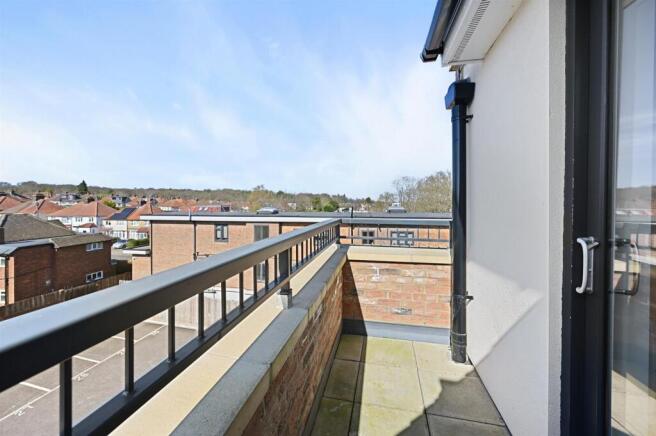 FDWrealty - Flat 27, Burrell Court - Balcony3 (1).