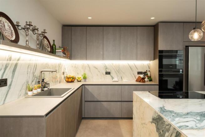 Cromwell Grove - (22 of 41).jpg