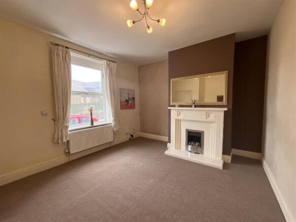 2 bed Terraced for sale Image 6
