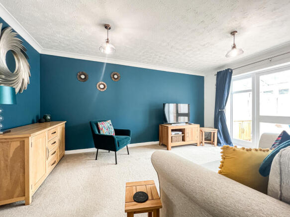 18 Sherrington Drive - lounge (2)-2