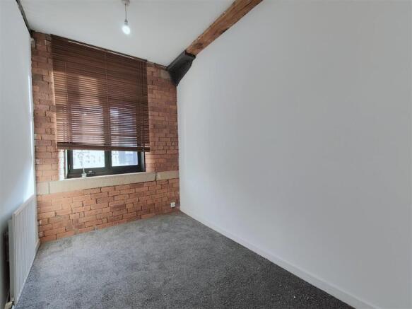 1 bed Flat to rent Image 5