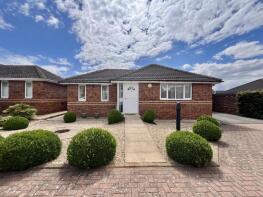 1, Pear Tree Gardens, Barwick In Elmet, Leeds LS15 4PQ