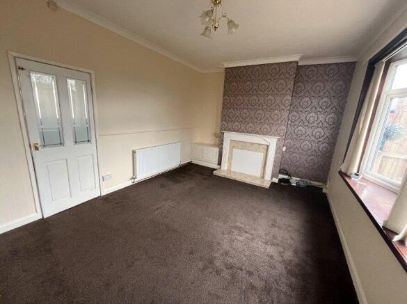 3 bed Semi-Detached to rent Image 4