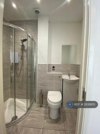 En-Suite For Bedroom 1 & 3