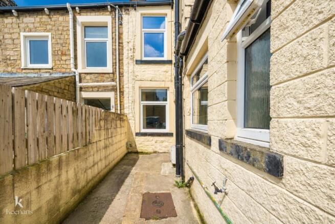 3 bed Terraced for sale Image 4