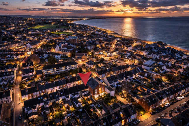 29 Albert Street (4).png