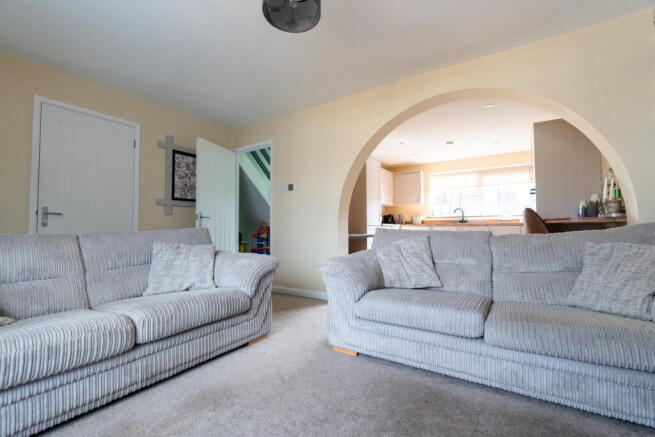 Shaw Avenue, Carlton Colville, Lowestoft, NR33 8JQ photo 4