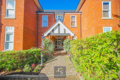 Bramhall Lane, Southlands, SK3