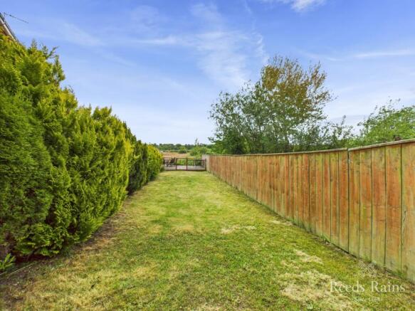 3 bed Terraced for sale Image 11