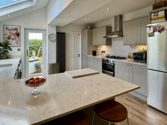 Kitchen/Breakfasting Room