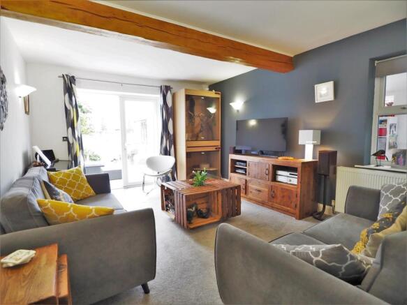 Large Lounge 106