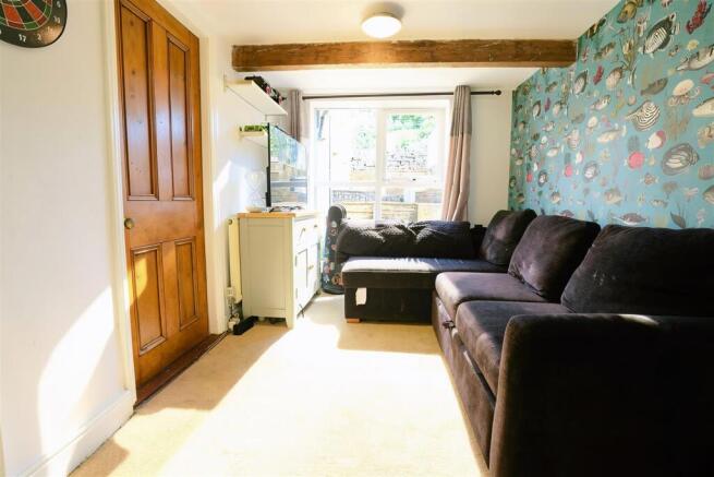 4 bed Semi-Detached for sale Image 12