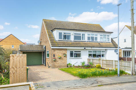 Harrison Gardens, Hockley, SS5