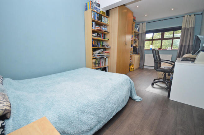 Photo 12