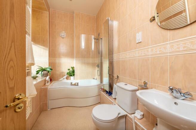 Ensuite Bathroom