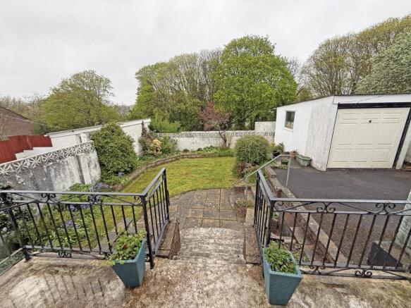 Old Woodlands Road 107 - Garden Front.jpg