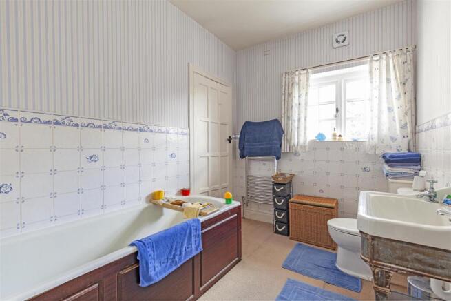 Bathroom-1.jpg