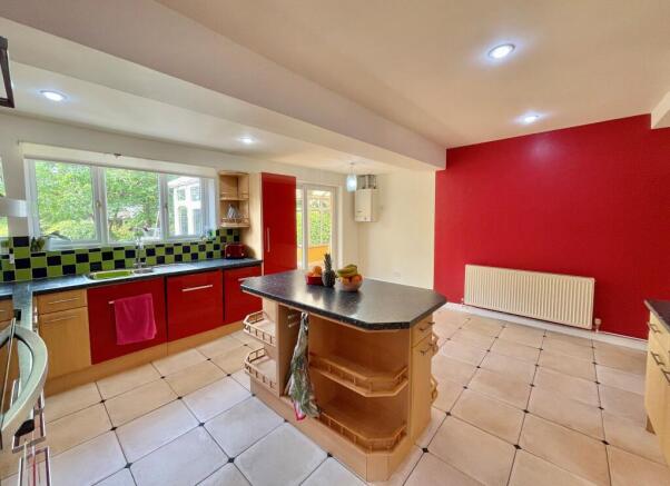 Kitchen 4