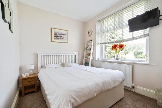 3 bed Terraced for sale Image 6