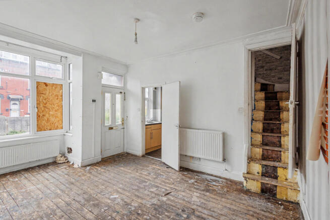 15 Bexley Grove, Harehills, Leeds, West Yorkshire, LS8 5NZ