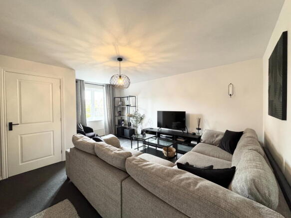 3 bed Town House for sale Image 6