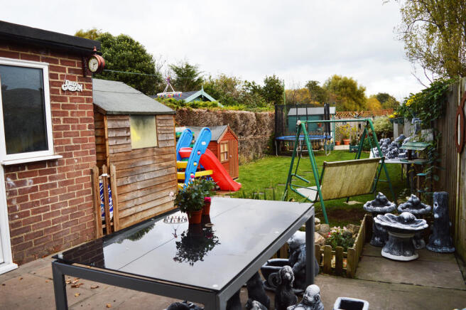 Back Garden - Vie...