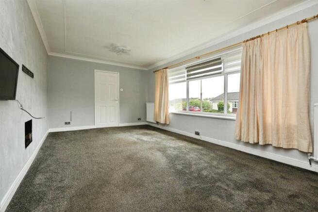 3 bed Detached Bungalow for sale Image 6