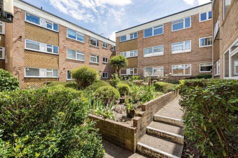 Windfield, Leatherhead, KT22