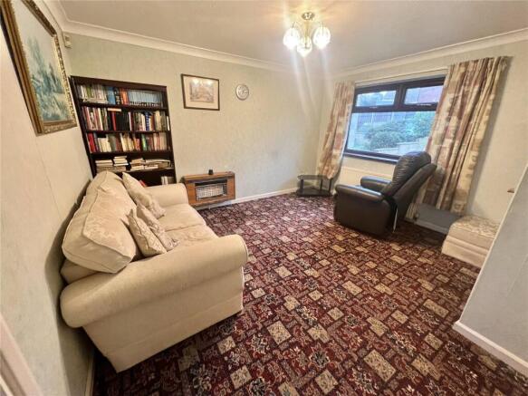 3 bed Semi-Detached for sale Image 4