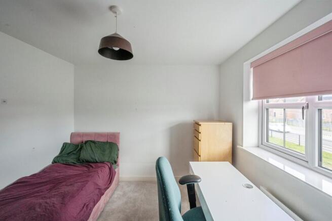 4 bed Town House for sale Image 11