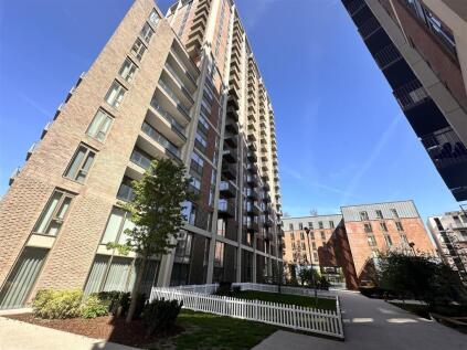 Local Crescent, 4 Hulme Street, Salford