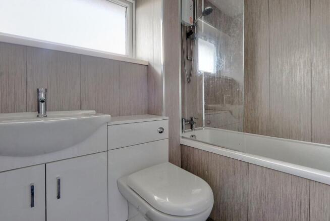 3 bed Terraced for sale Image 7