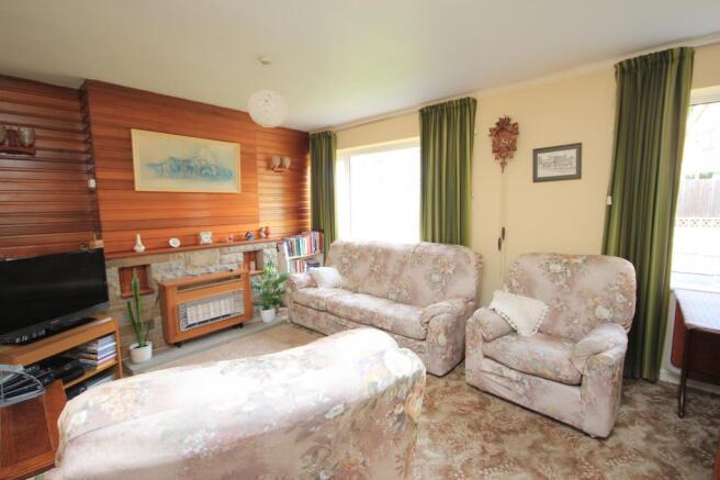 02 Sitting Room