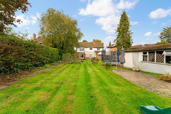 Bramhall Lane South, Bramhall, SK7 photo 4