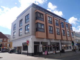 Flat 6, 78 Hanover House, High Street, Brentwood CM14 4AP