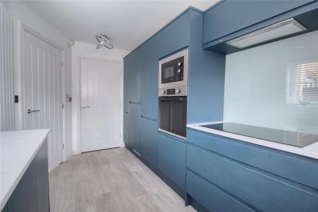 3 bed Terraced for sale Image 8