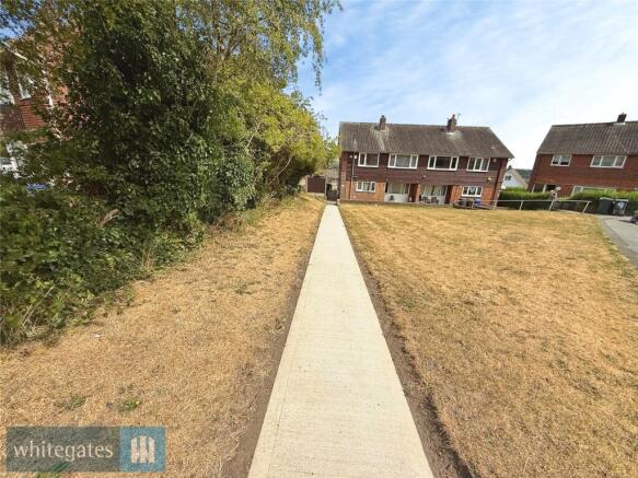 2 bed Apartment for sale Image 11