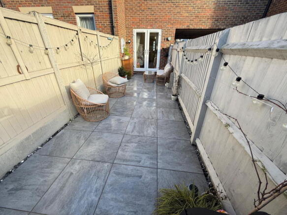Photo 16