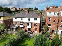 12, Stakesby Vale, Whitby YO21 1JZ